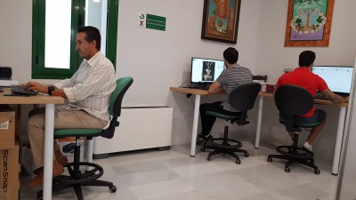 Voluntarios de digitalización
